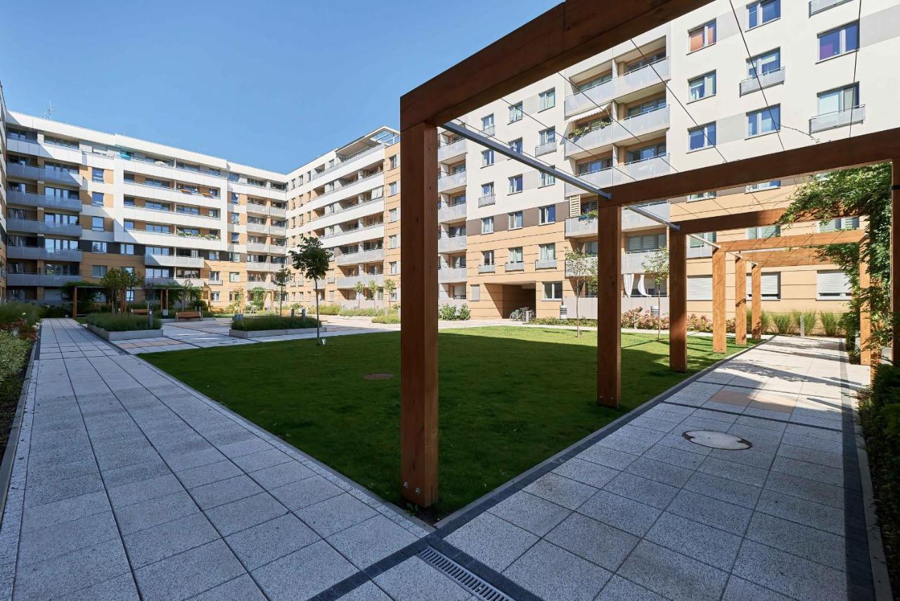 Exclusive Apartments Teczowa With Underground Parking By Noclegi Renters วรอตซวาฟ ภายนอก รูปภาพ