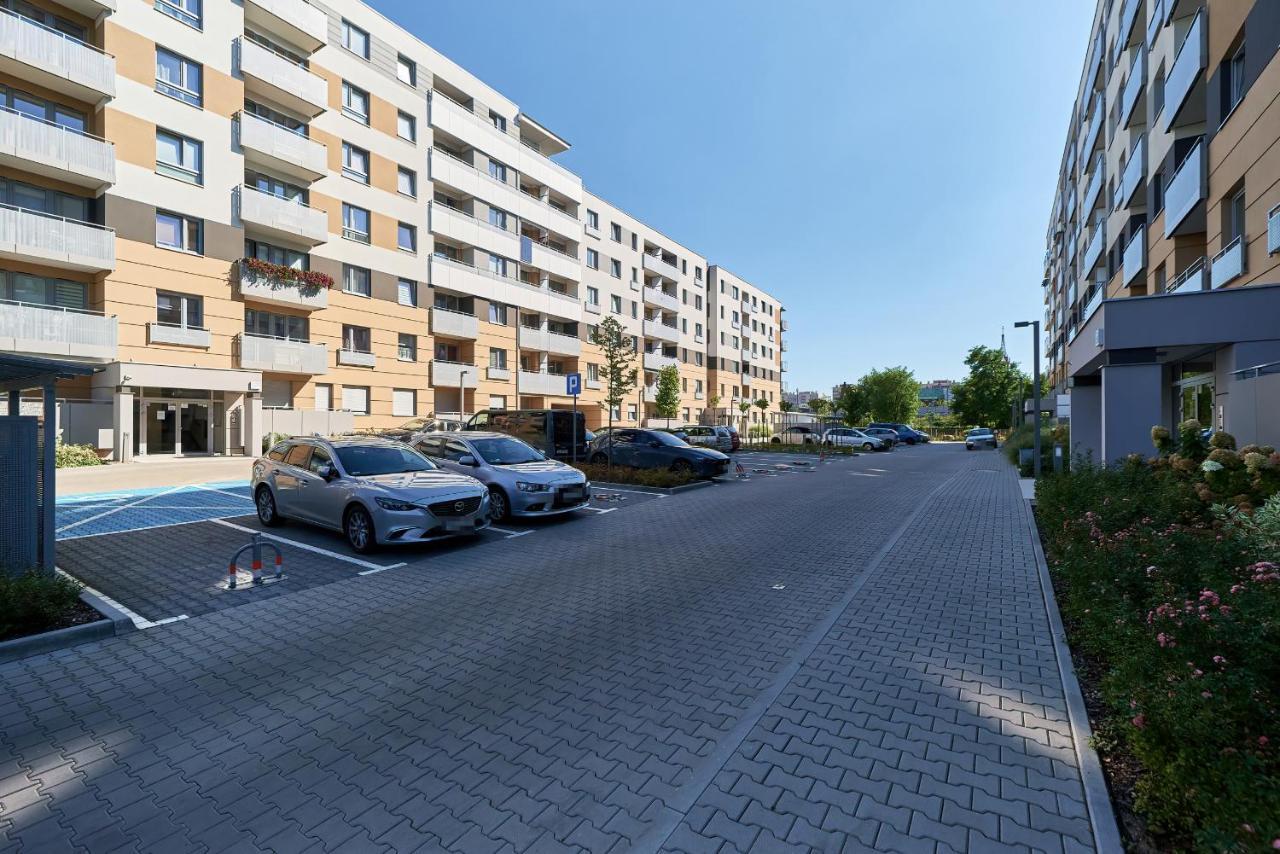 Exclusive Apartments Teczowa With Underground Parking By Noclegi Renters วรอตซวาฟ ภายนอก รูปภาพ