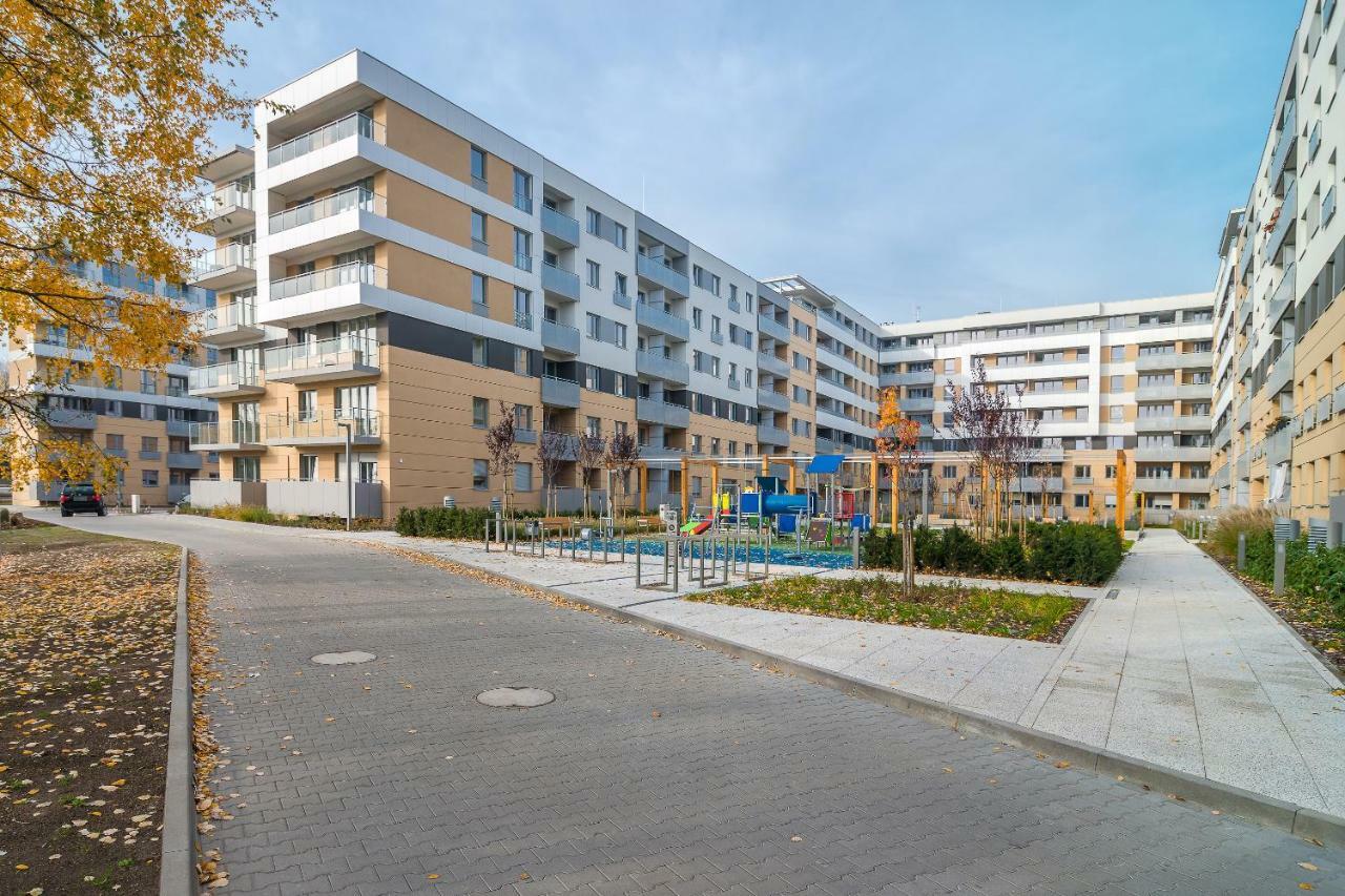 Exclusive Apartments Teczowa With Underground Parking By Noclegi Renters วรอตซวาฟ ภายนอก รูปภาพ